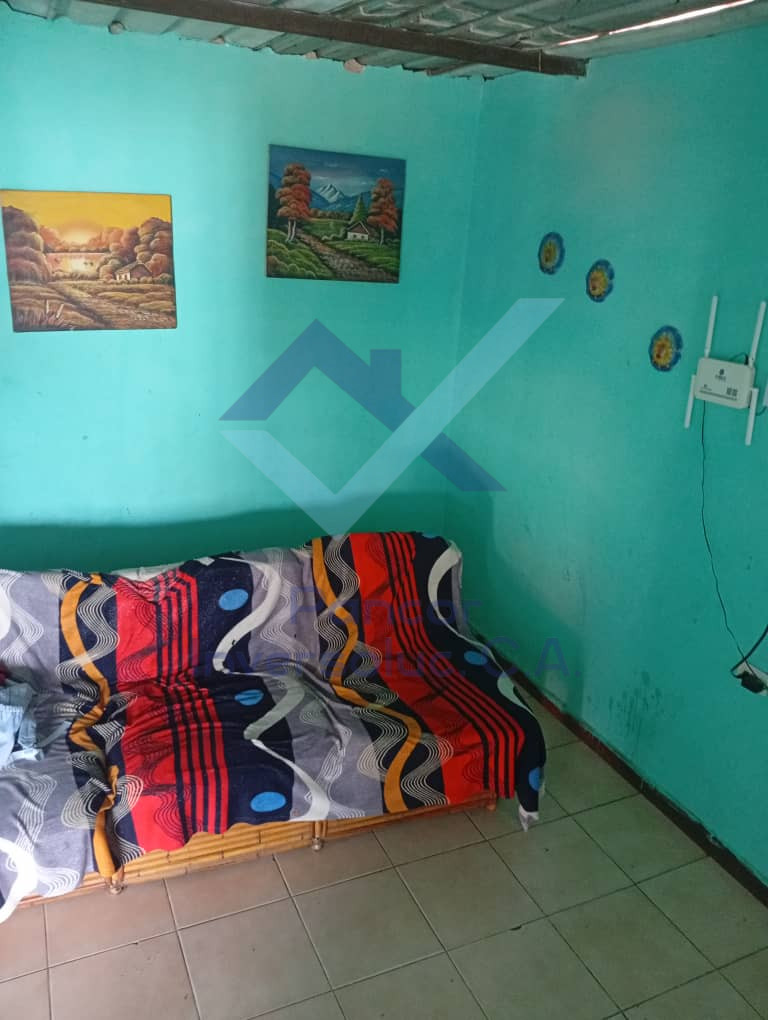 Casa en Venta en Guacara (3H - 1B - 1PE)