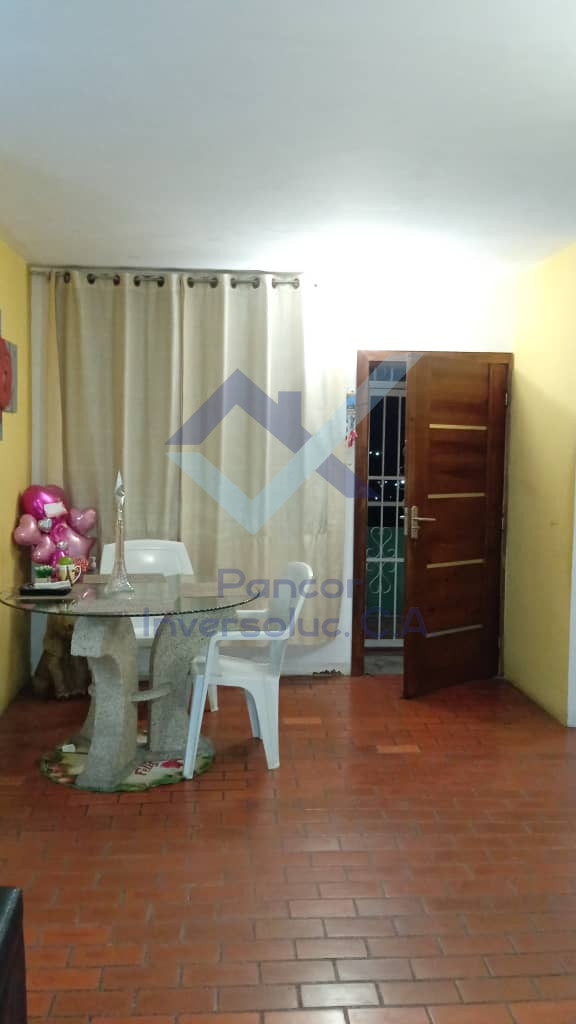 Apartamento en Venta en Guacara - Centro (3H - 2B - 1PE)
