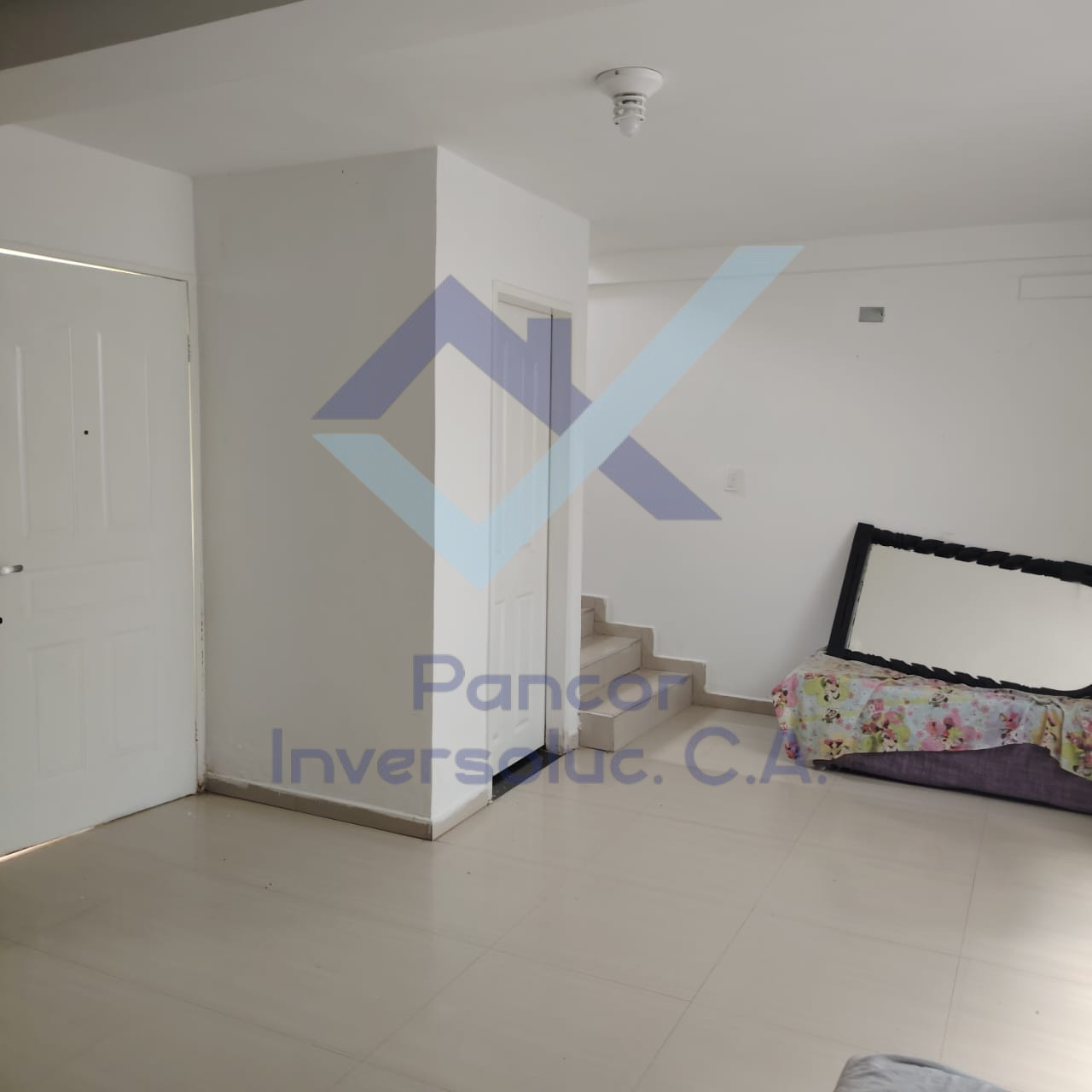 Town House en Venta en Villas Campestre - Maracay (3H - 3B - 1PE)