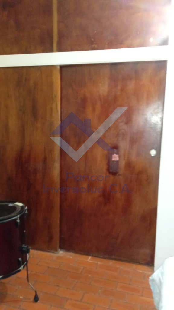 Apartamento en Venta en Guacara - Centro (3H - 2B - 1PE)