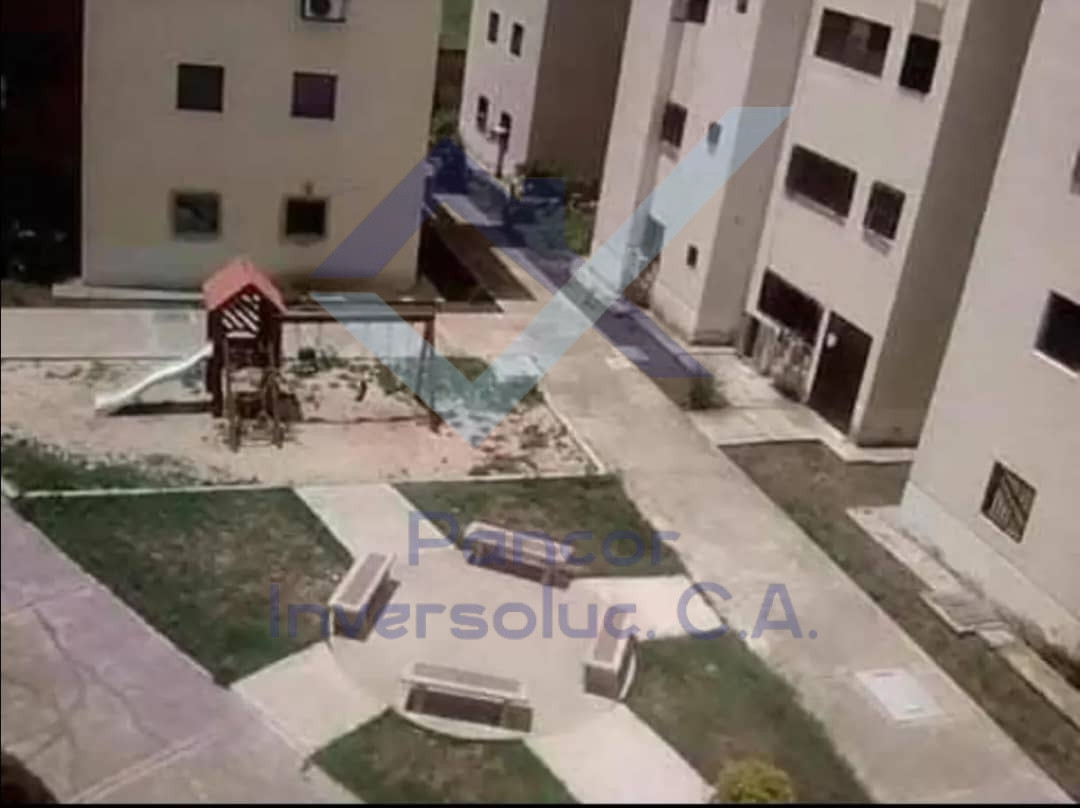 Apartamento en Venta en Los Guayos (3H - 2B - 1PE)