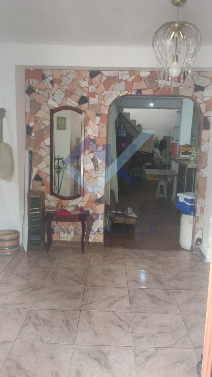 Casa en Venta en Guacara - El Saman (2H - 1B - 2PE)