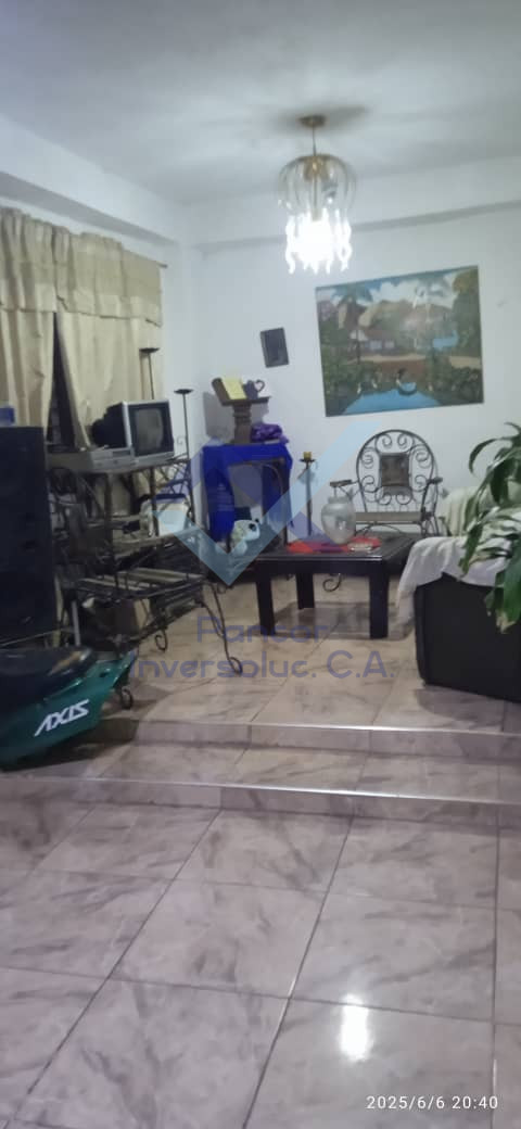 Casa en Venta en Guacara - El Saman (2H - 1B - 2PE)