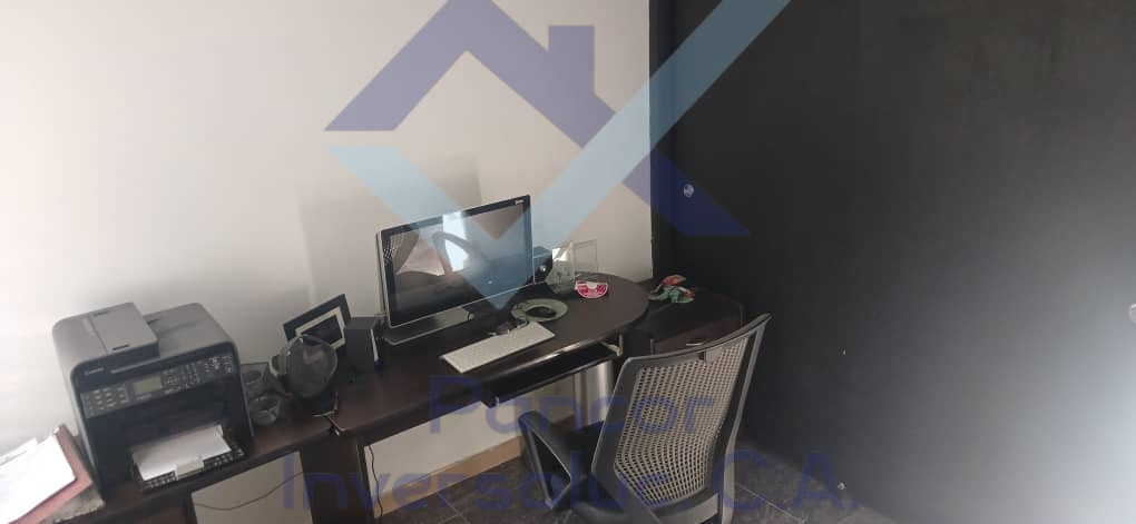 Casa en Venta en San Diego (4H - 4B - 5PE)