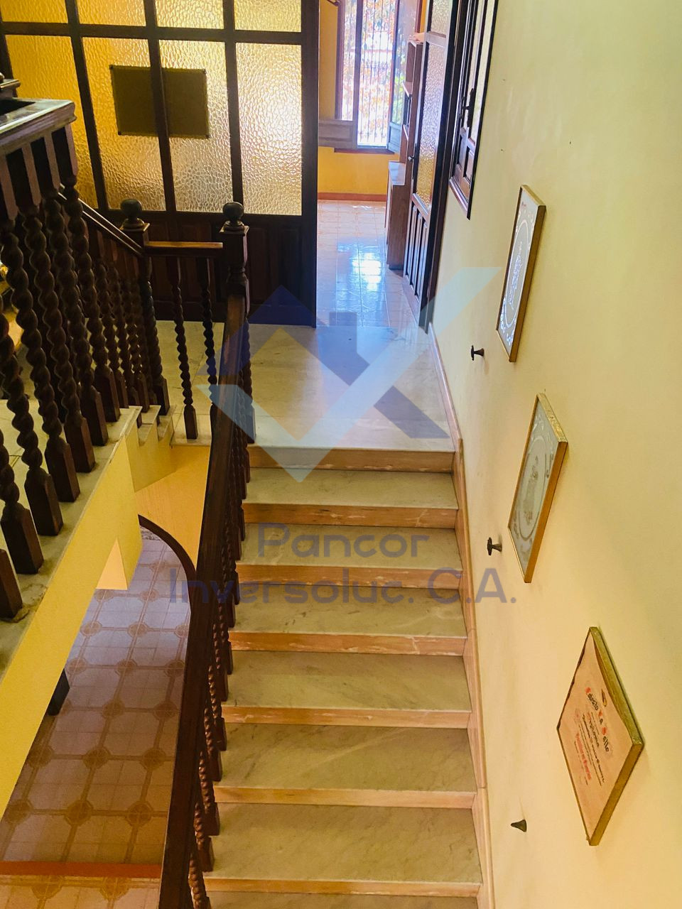Casa en Venta en Valencia (4H - 4B - 4PE)