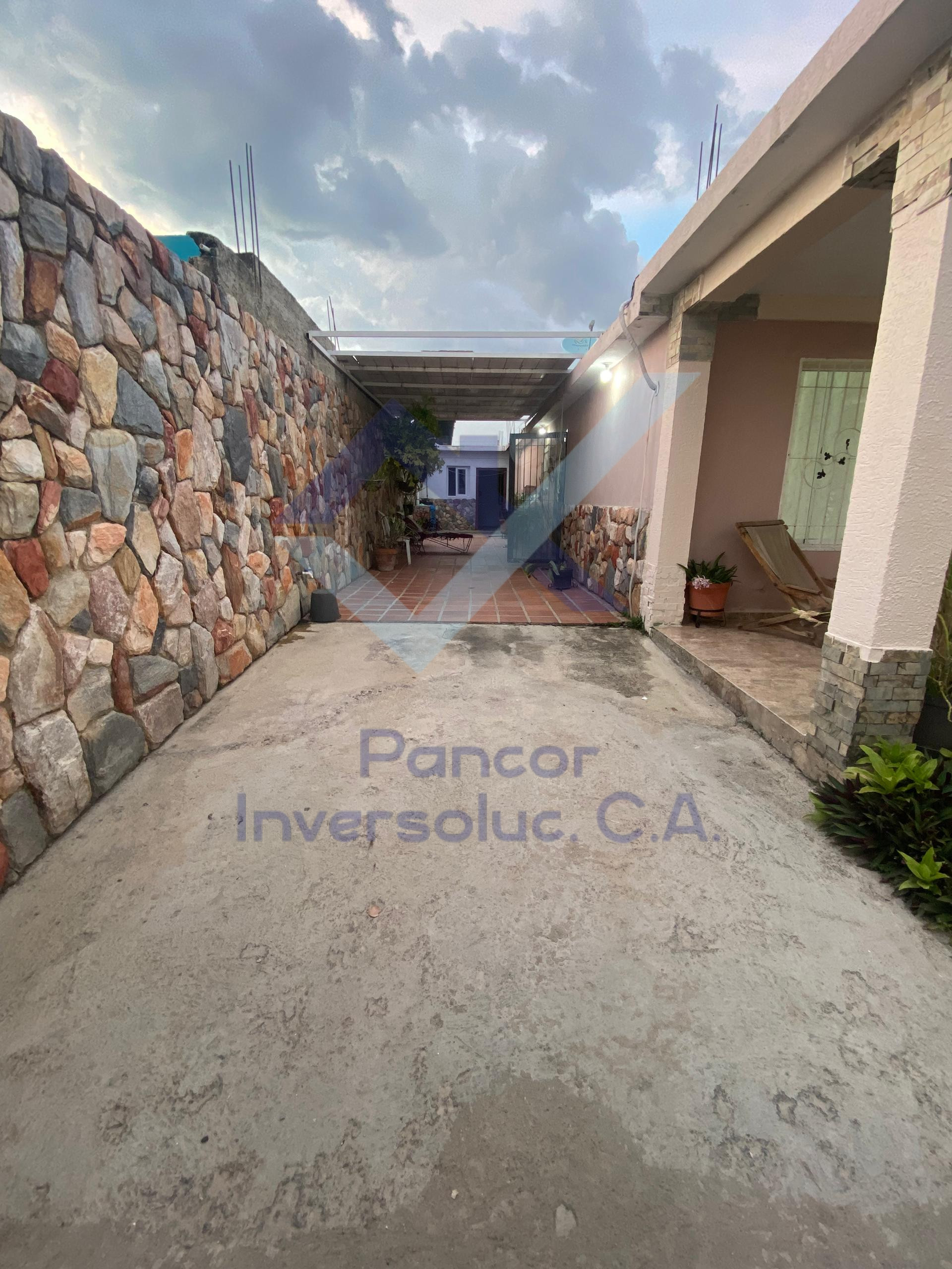 Casa en Venta en Guacara - Ciudad Alianza (3H - 2B - 3PE)