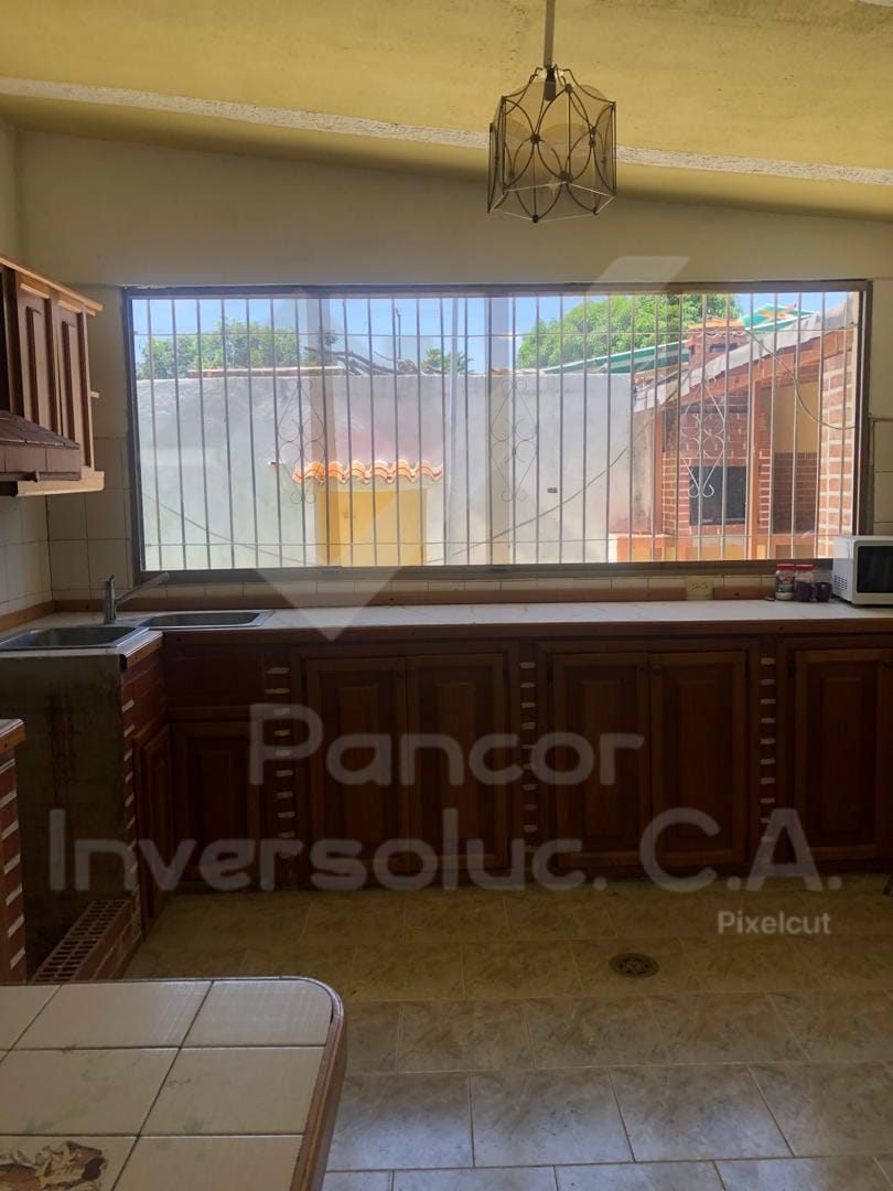 Casa en Venta en Guacara - Ciudad Alianza (4H - 3B - 2PE)