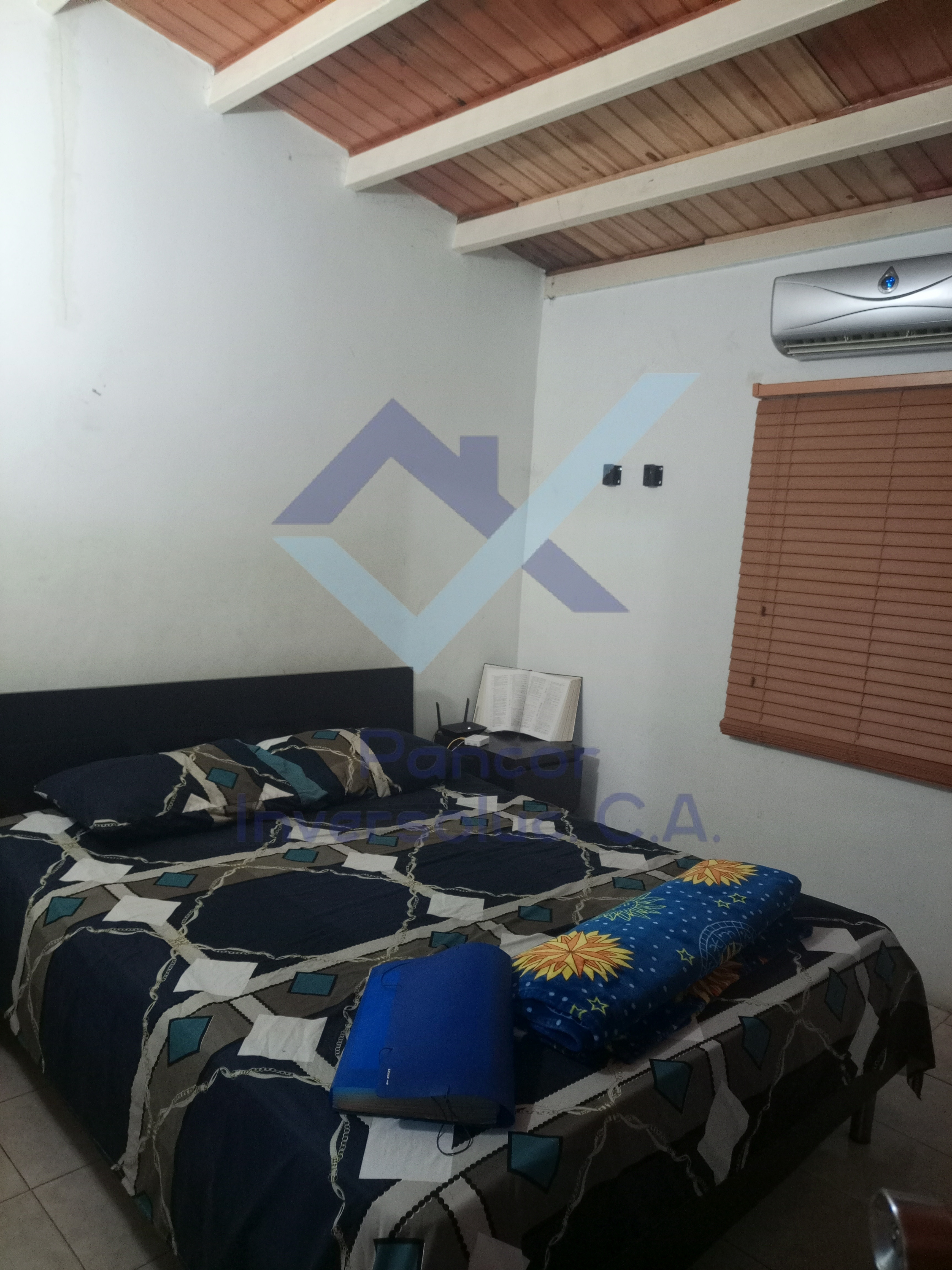 Casa en Venta en San Joaquin (4H - 2B - 5PE)