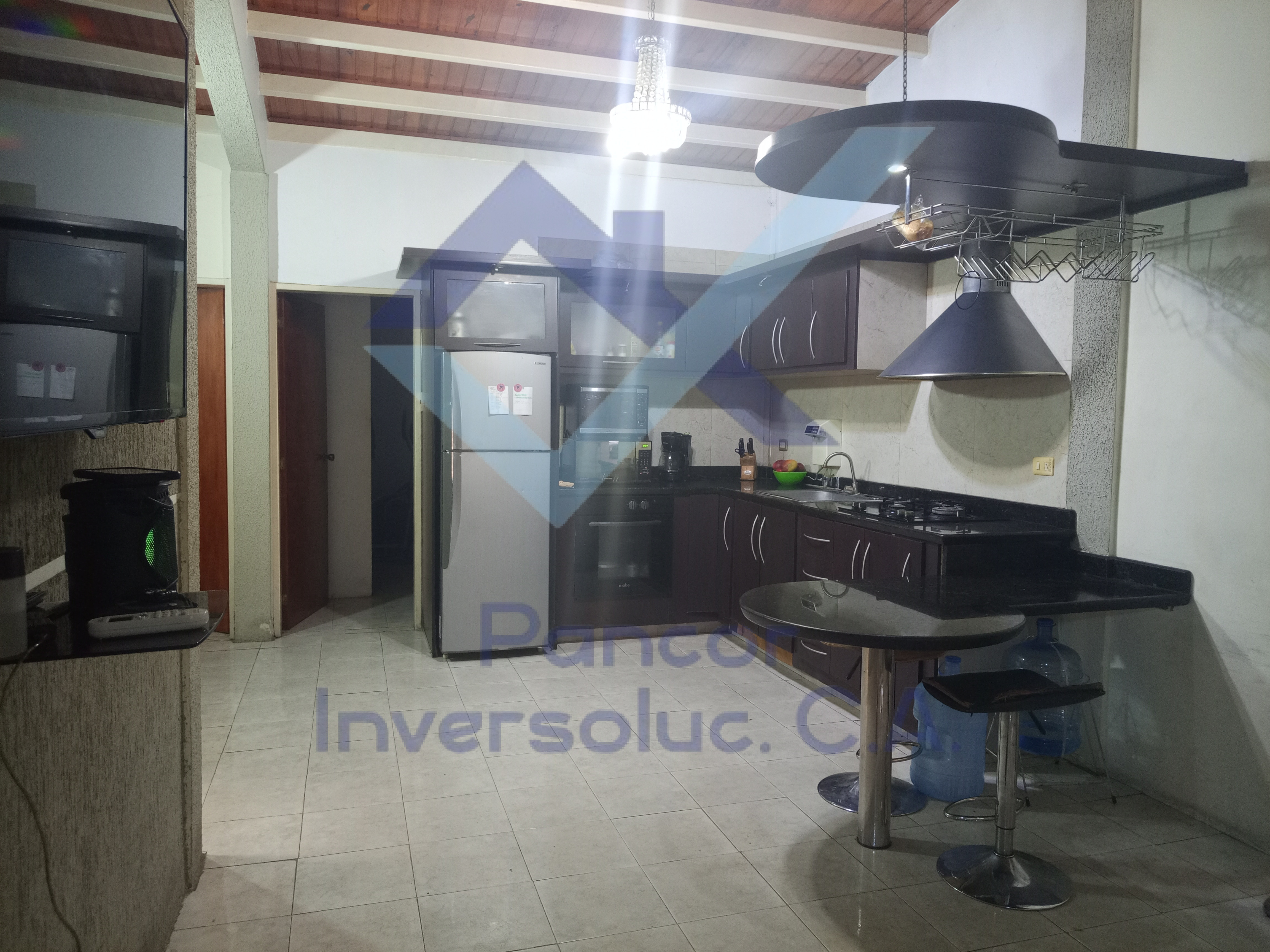 Casa en Venta en San Joaquin (4H - 2B - 5PE)