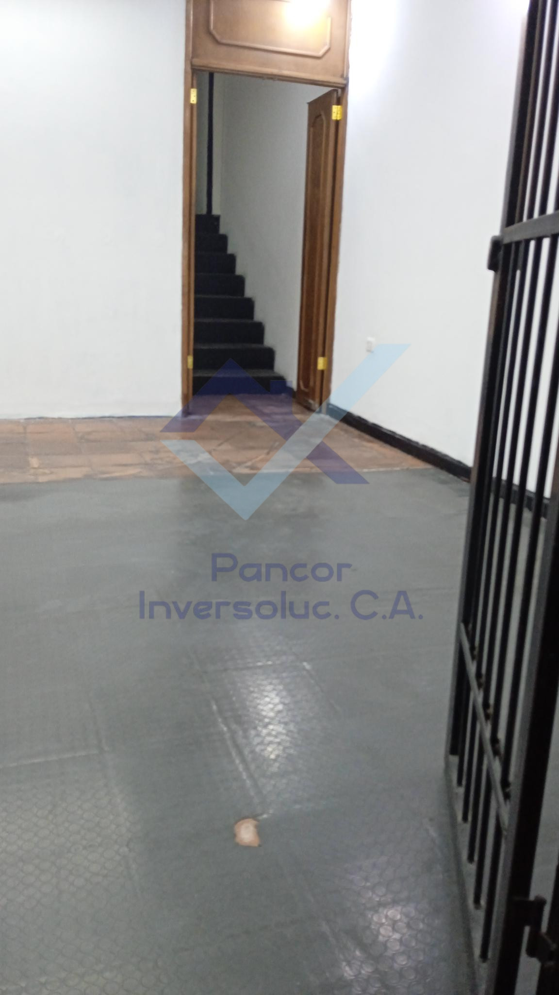 Local en Alquiler en Valencia (2H - 2B - PE)