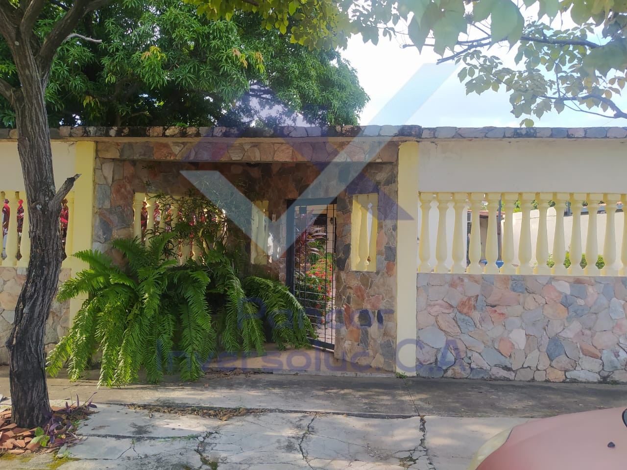 Casa en Venta en Guacara - Ciudad Alianza (4H - 3B - 3PE)