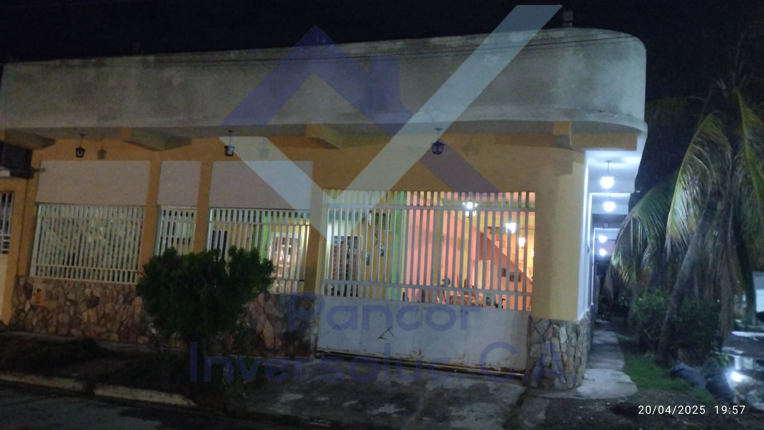 Casa en Venta en Guacara - Tesoro Del Indio (3H - 2B - 2PE)