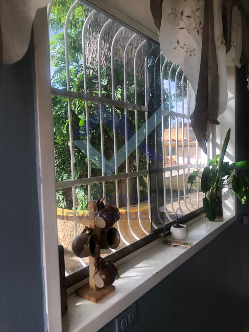 Casa en Venta en San Joaquin (3H - 2B - 2PE)