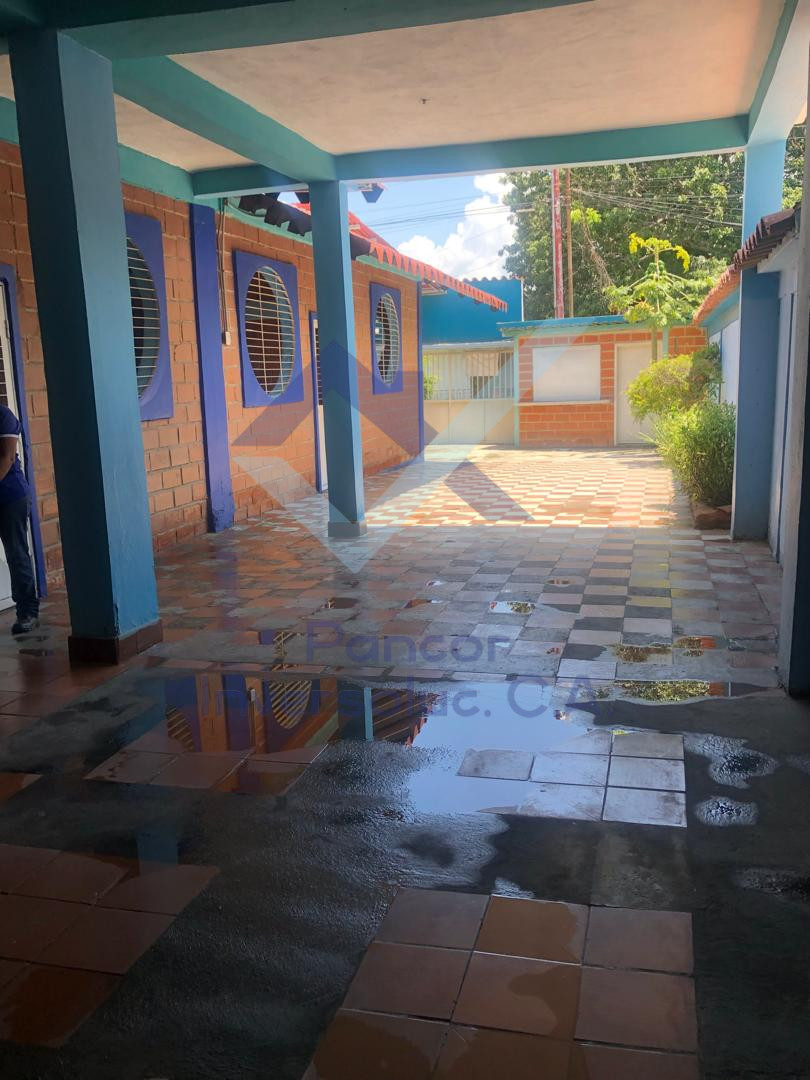 Edificación en Venta en Guacara - Ciudad Alianza (11H - 3B - PE)