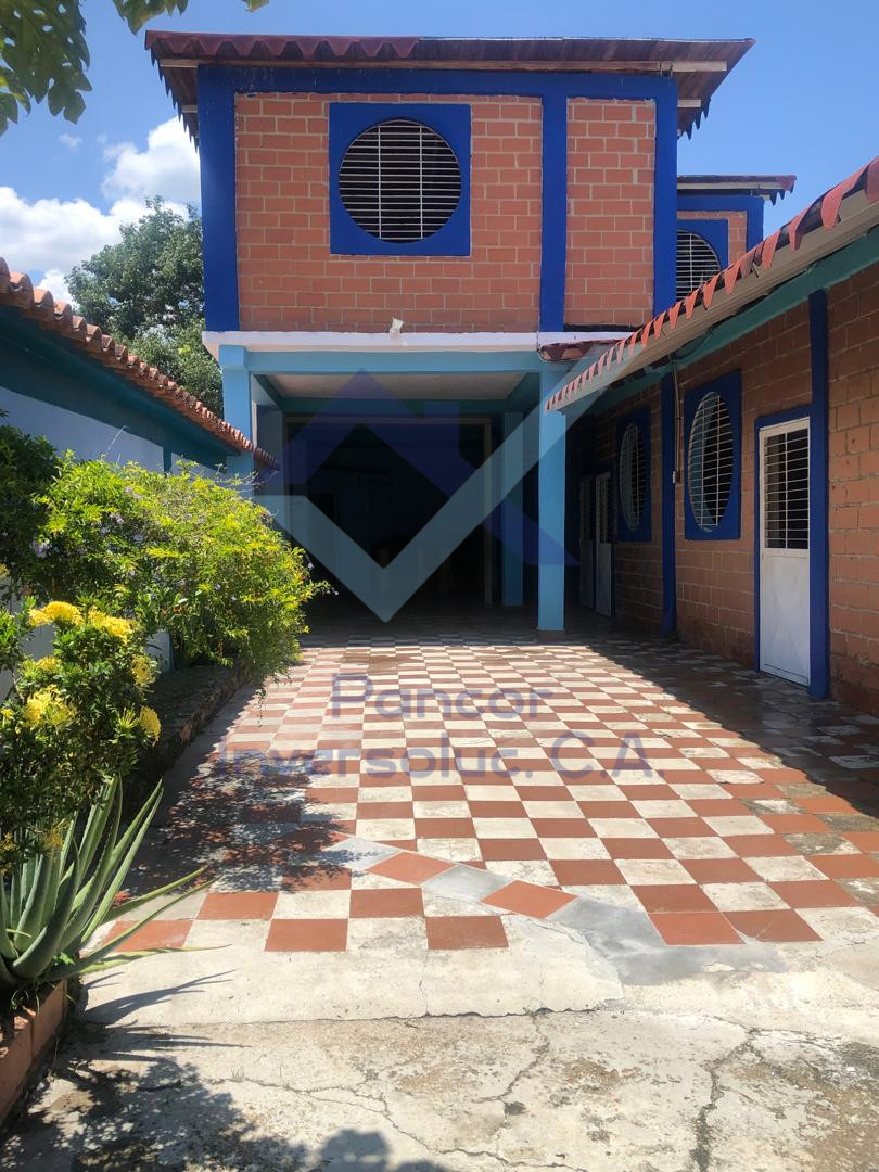 Edificación en Venta en Guacara - Ciudad Alianza (11H - 3B - PE)