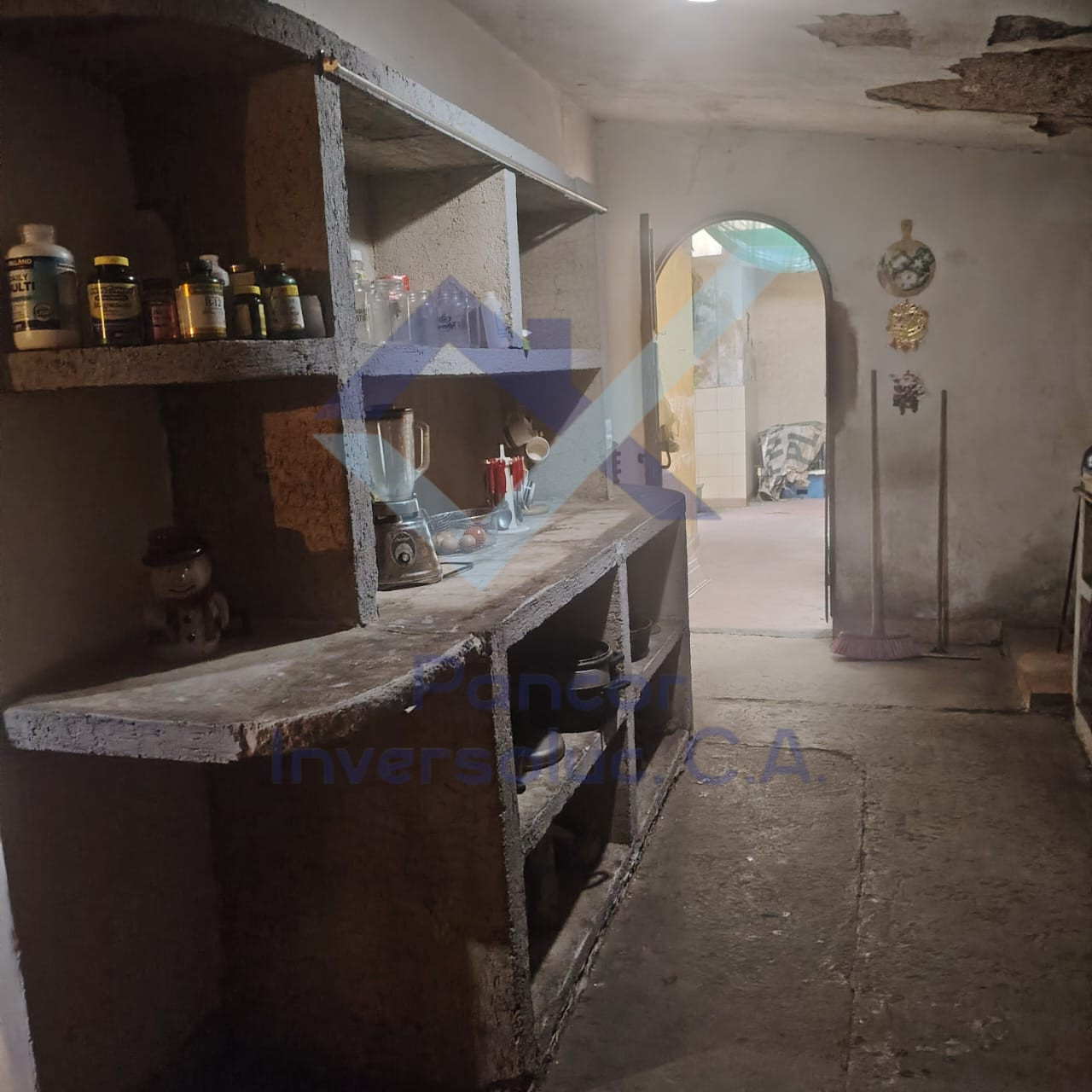 Casa en Venta en Los Guayos (3H - 2B - 1PE)