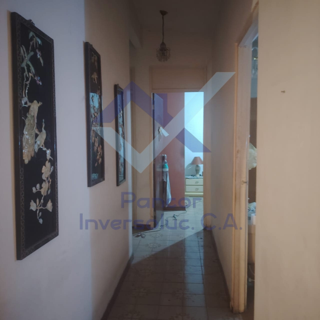 Casa en Venta en Los Guayos (3H - 2B - 1PE)