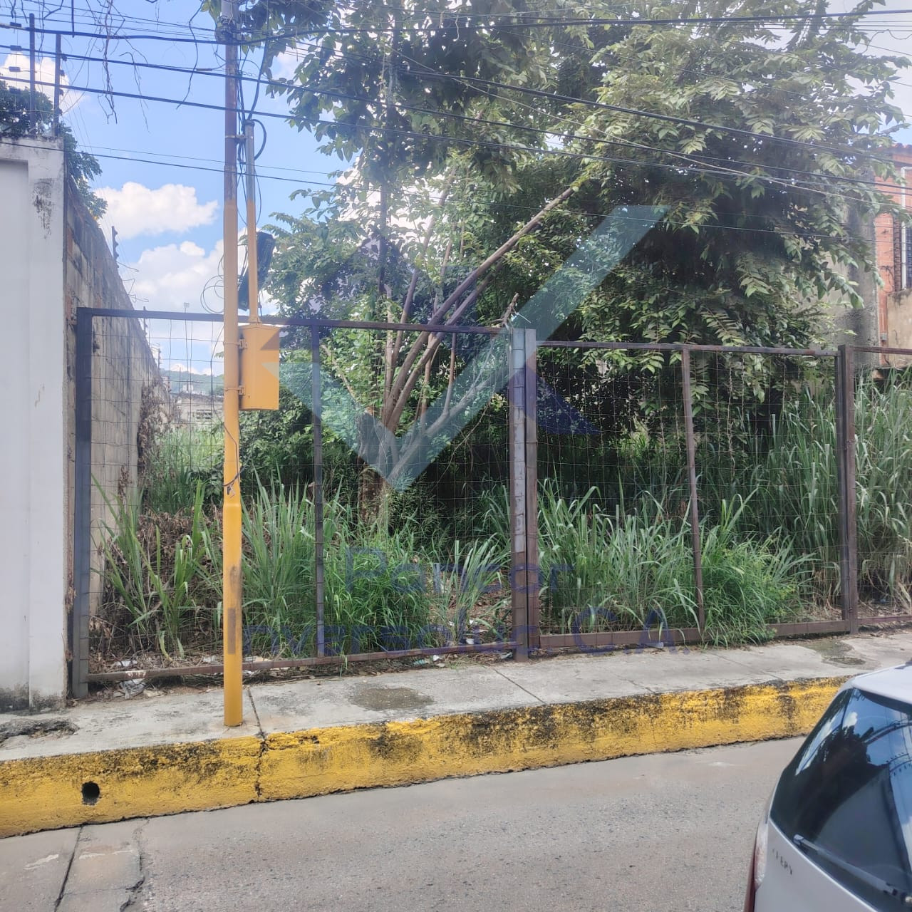 Terreno en Venta en Valencia (H - B - PE)