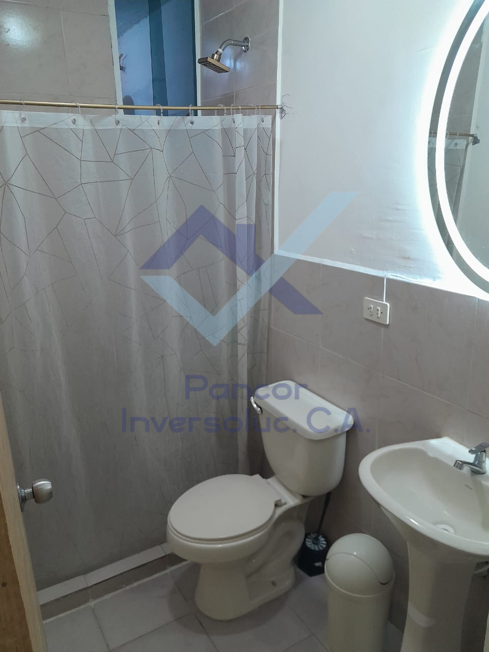 Apartamento en Venta en San Diego (3H - 2B - PE)